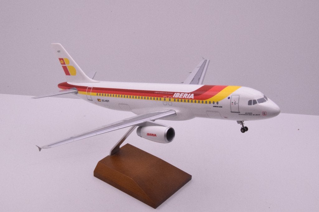 Airbus A320  ''  Iberia Airlines ''  Skymarks '', Ophalen of Verzenden, Zo goed als nieuw, 1:144 tot 1:200, Overige merken