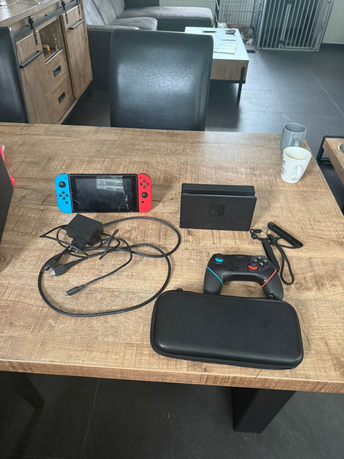 Nintendo switch v1 unpatched, Spelcomputers en Games, Ophalen of Verzenden, Zo goed als nieuw, Met 2 controllers, Switch Original