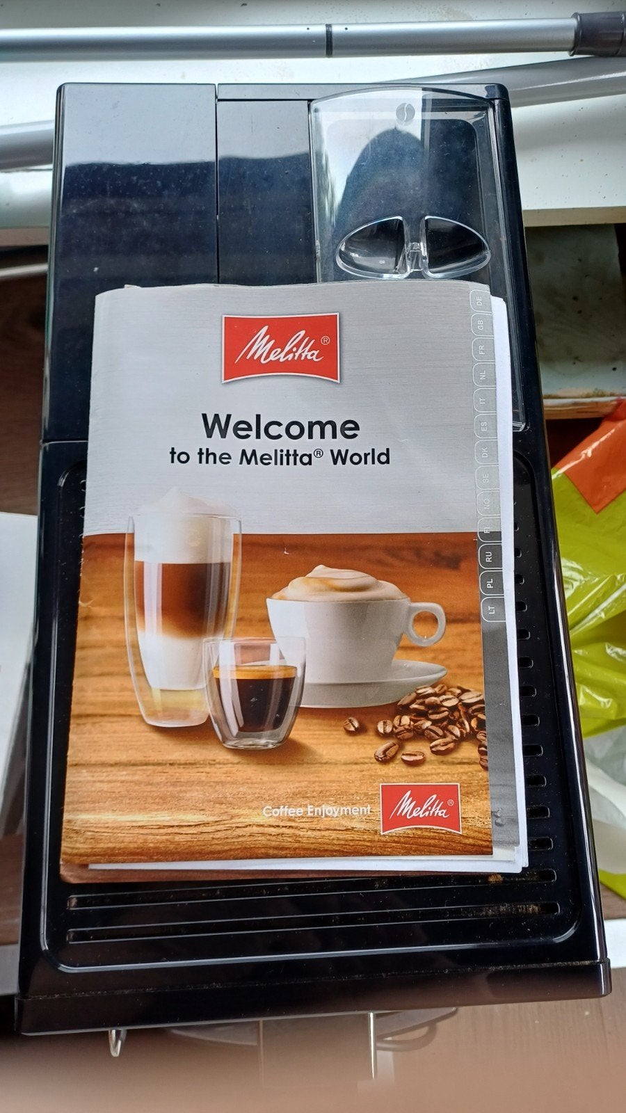Melitta Caffeo Solo - Compacte volautomatische koffiemachine, Witgoed en Apparatuur, Koffiezetapparaten, Ophalen, Afneembaar waterreservoir