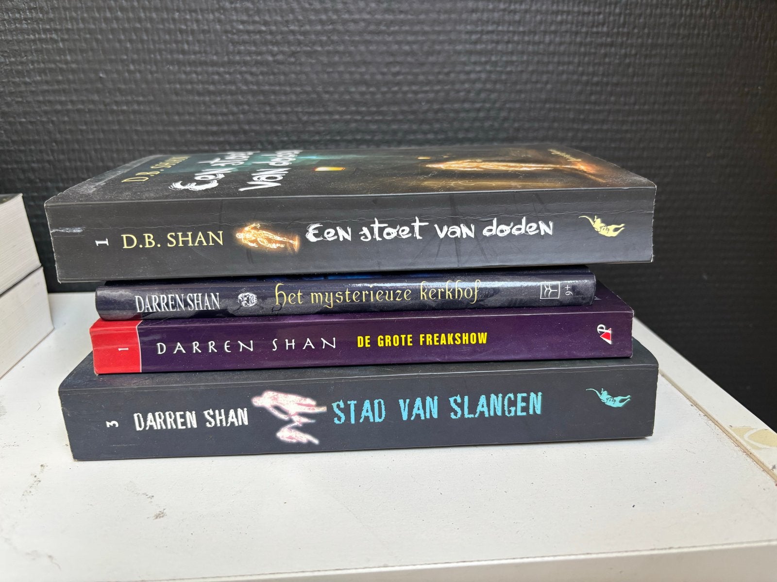 Darren Shan Boeken: Een Stoet van Doden, Het Mysterieuze Ker, Ophalen, Gelezen, Nederland