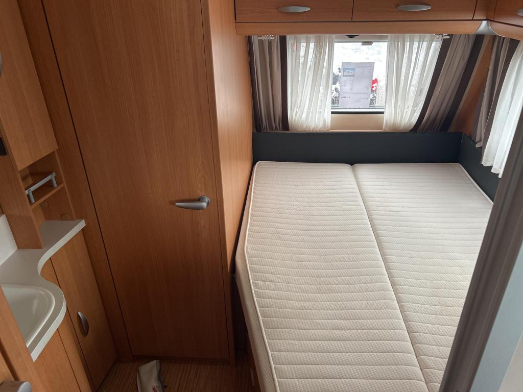 KNAUS 450 FU 2011 FRANS BED RONDZIT LUIFEL, Caravans en Kamperen, Caravans, Rondzit, Bedrijf, Info@knaus.de, Knaus