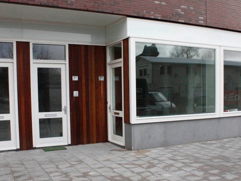 80 m2 multifunctionele Bedrijfsruimte + pakeerplaats, Zakelijke goederen, Bedrijfs Onroerend goed, 105 m², Huur, Bedrijfsruimte