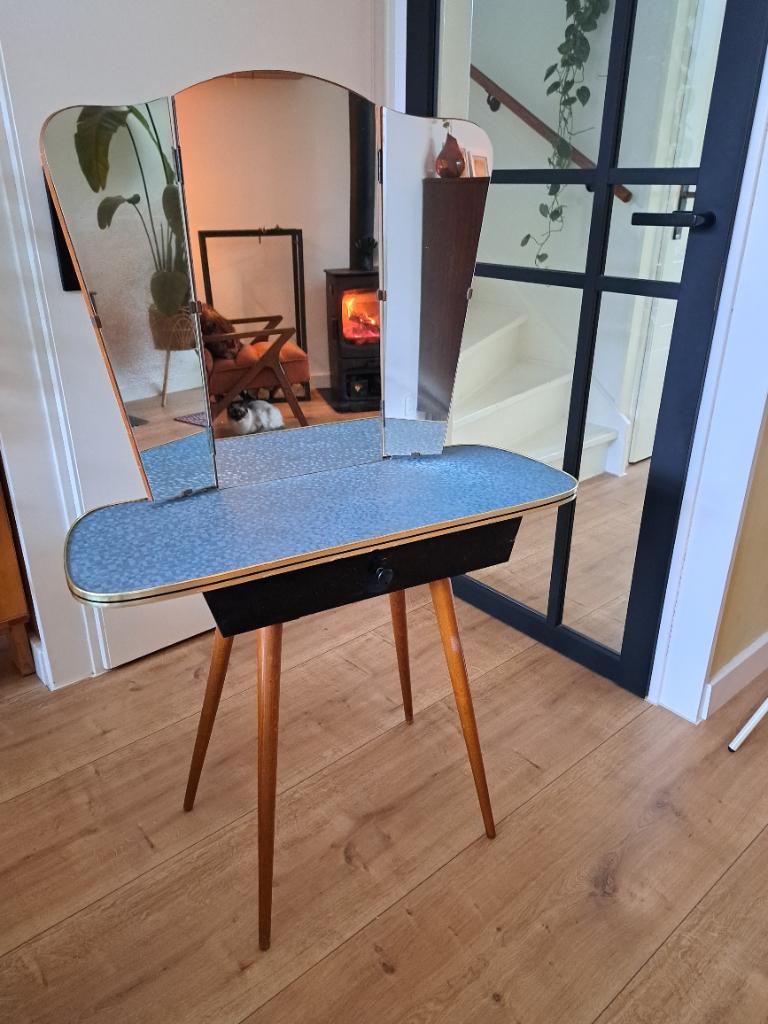 Vintage kaptafel/make-up tafel, Ophalen