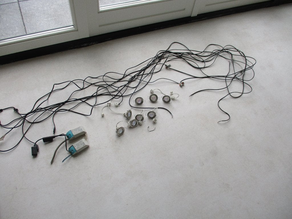2 transvormater met kabel en 8 spotje s zie info, Ophalen of Verzenden, Gebruikt