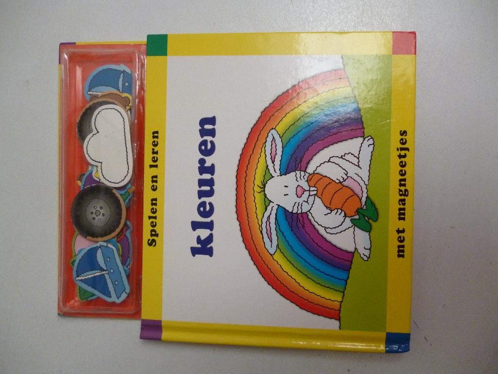 boek : spelen en leren met magneetjes, Ophalen of Verzenden