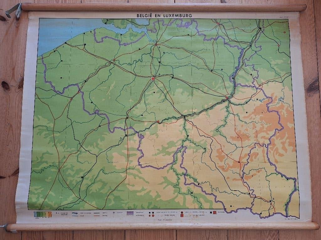 Wandkaart Schoolkaart Landkaart Zwitserland Belgie Europa, Ophalen of Verzenden, Aardrijkskunde