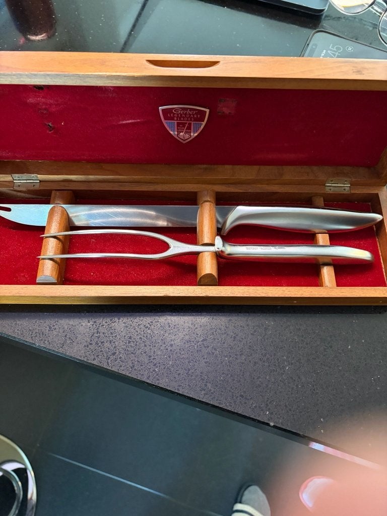 Gerber Legendary Blades Siegfried trancheerset + kist, Ophalen of Verzenden, Gebruikt, Rvs of Chroom, Bestekset