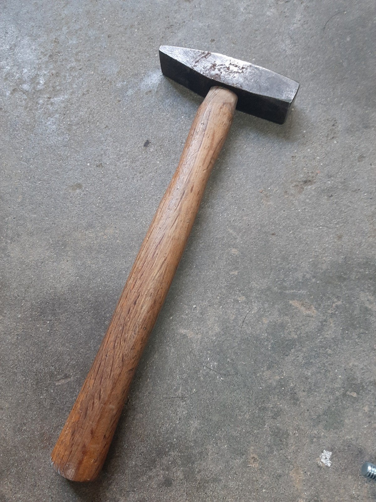 Degelijke hamer met houten steel, Doe-het-zelf en Verbouw, Gereedschap | Handgereedschap, Ophalen of Verzenden, Gebruikt