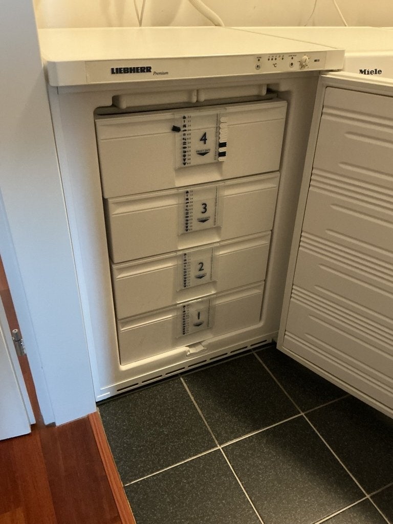 Liebherr vriezer, Gebruikt, Minder dan 60 cm, Vrijstaand, Ophalen