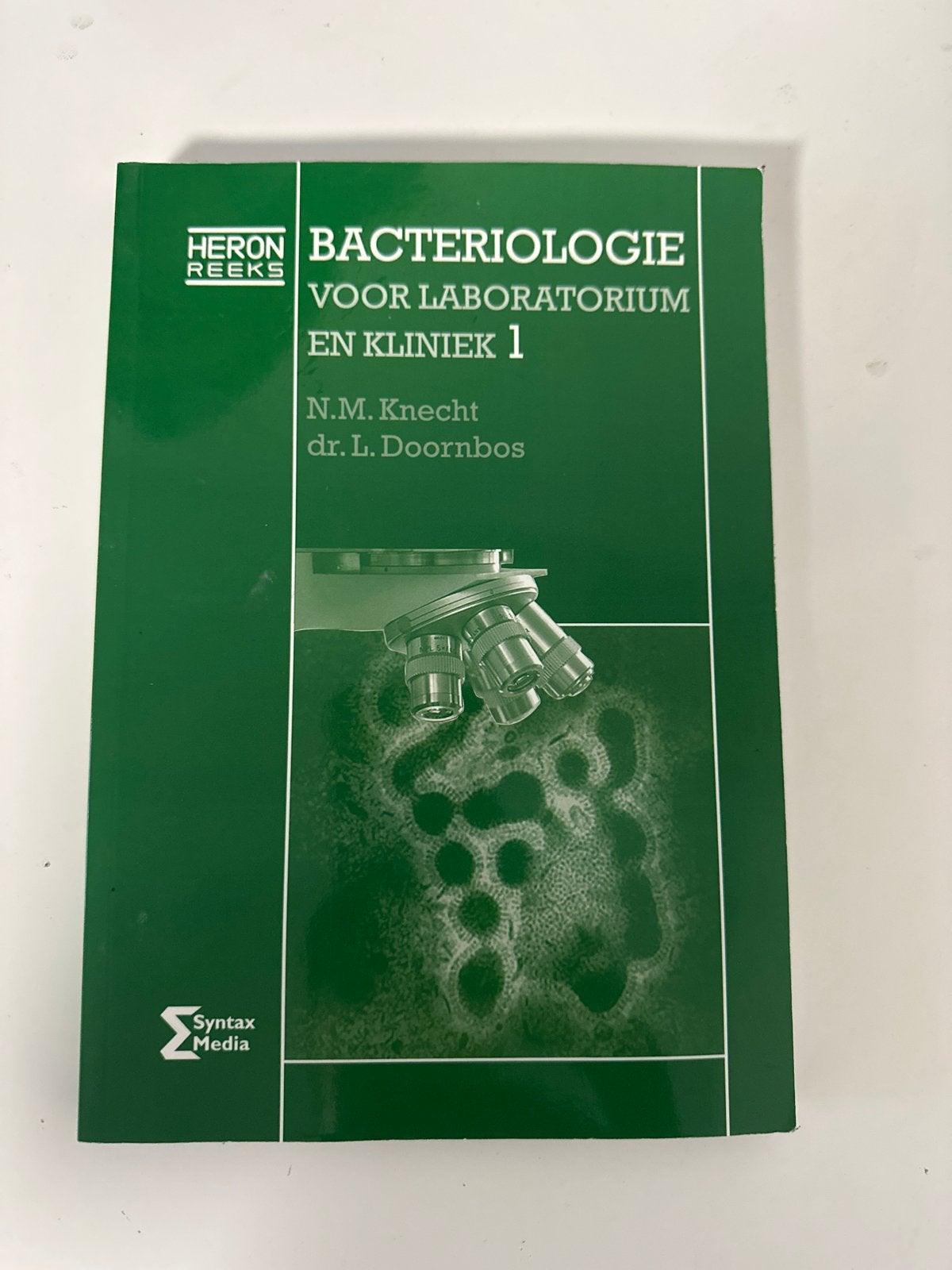 Bacteriologie voor Laboratorium en Kliniek 1 - N.M. Knecht, Ophalen of Verzenden, Beta, Zo goed als nieuw, HBO
