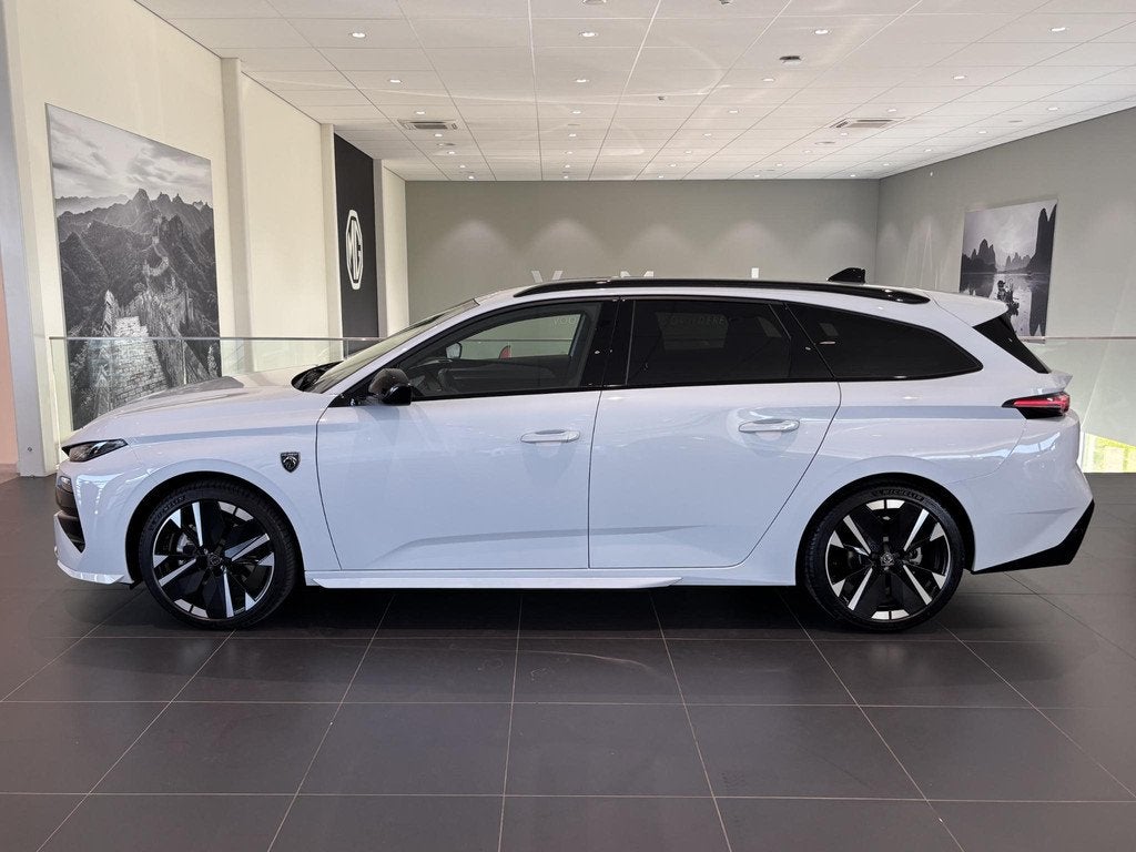 Peugeot 308 SW 1.2 Hybrid 145 e-DCS6 GT | Nieuw model! | Nu, Auto's, 1402 kg, Euro 6, Wit, Origineel Nederlands