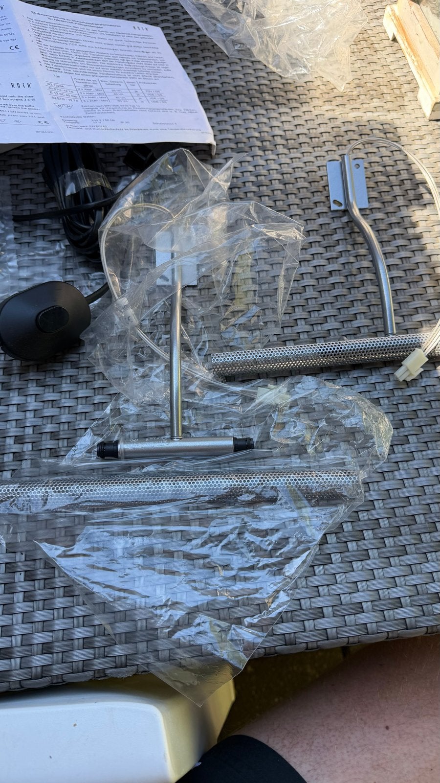 Nieuwe Verlichting Set voor Kastmontage - ILKA 10W, Huis en Inrichting, Lampen | Overige, Overige merken, Nieuw, Zilver, G4