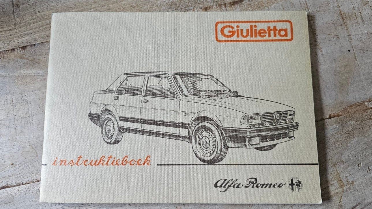 Alfa Romeo Giulietta Instructieboek Handleiding, Auto diversen, Handleidingen en Instructieboekjes, Ophalen of Verzenden