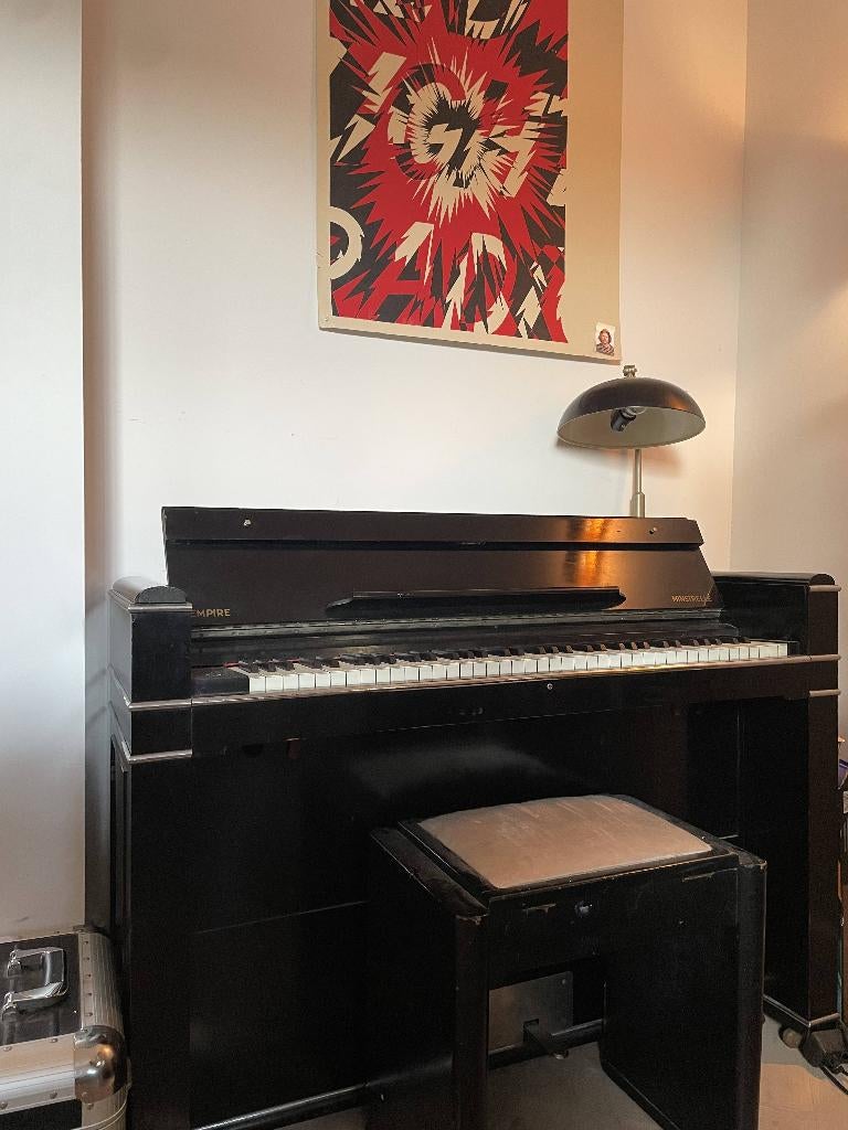 Minstrelle Empire piano, Ophalen, Gebruikt, Zwart, Piano
