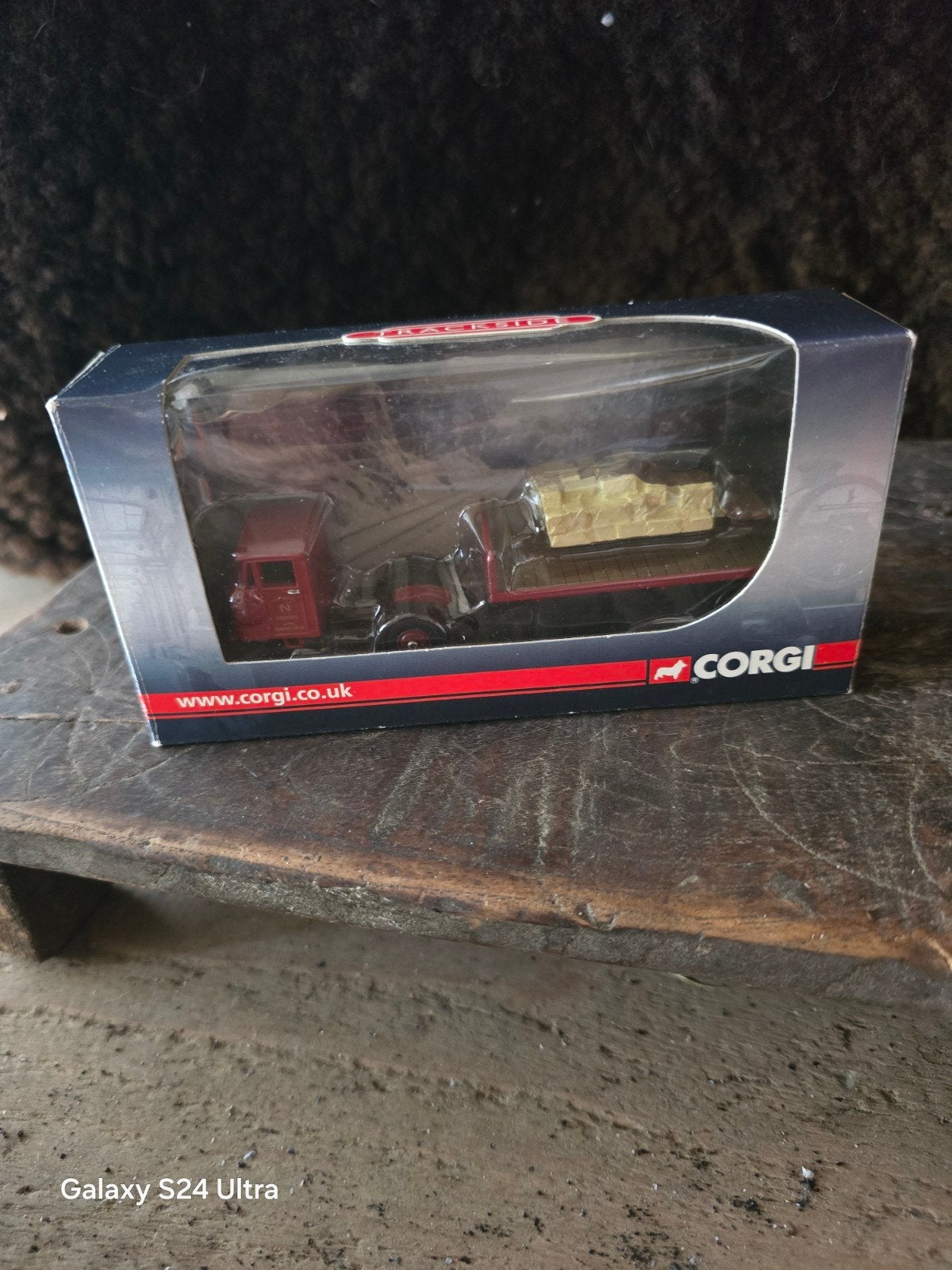 B13 > Corgi Trackside (schaal 1/76), Ophalen of Verzenden