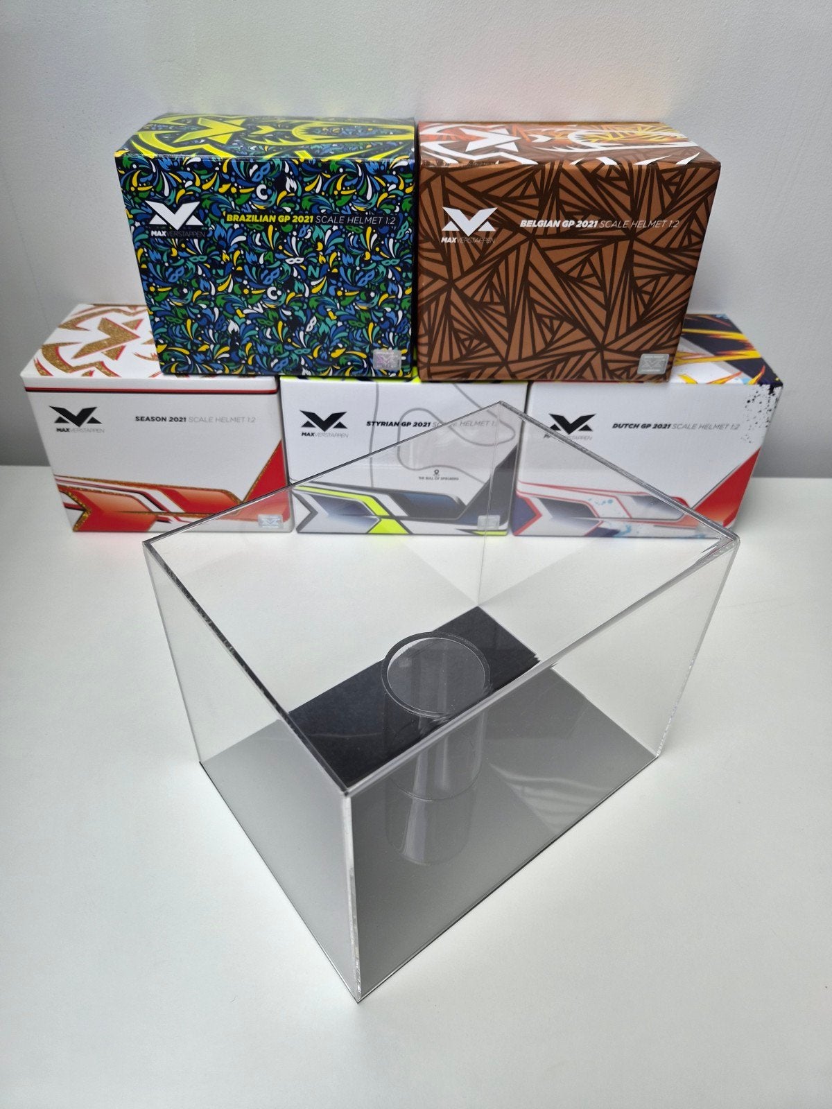 Acryl vitrine case voor schaalmodel 1:2 helmen, Verzamelen, Ophalen of Verzenden, Nieuw, Formule 1