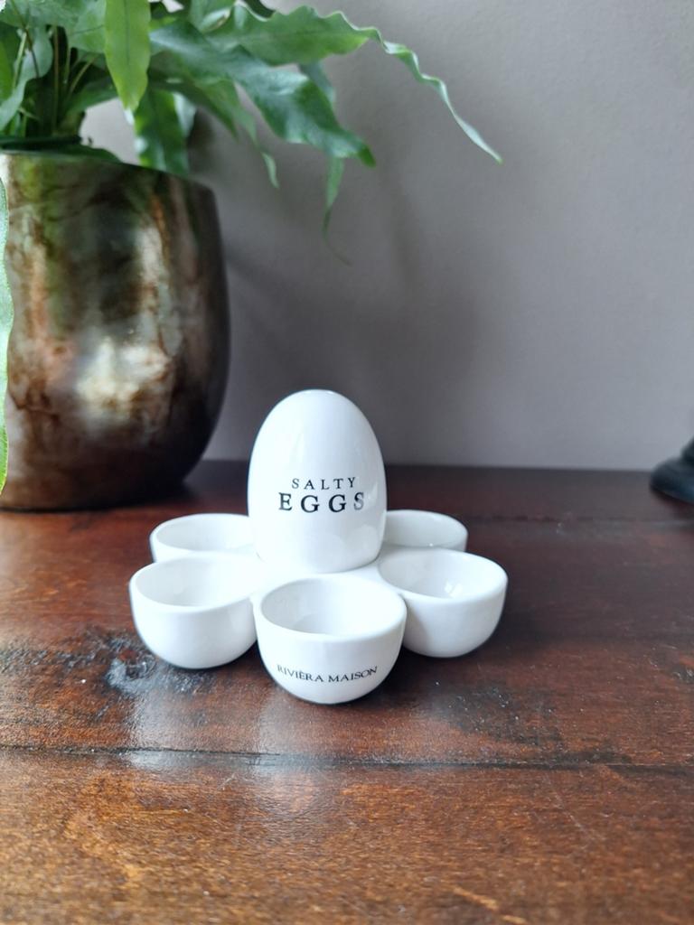 Riviera Maison Salty Eggs eierdopjes met zoutvaatje, Overige typen, Ophalen of Verzenden, Zo goed als nieuw, Steen/keramiek