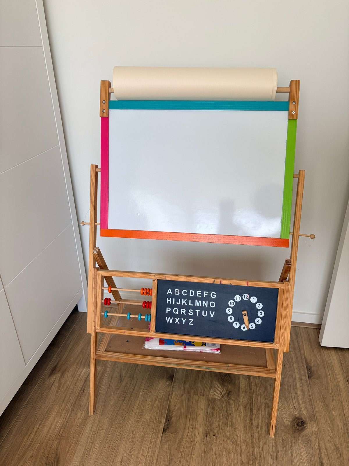 Houten tekentafel met krijtbord, whiteboard en telraam, Ophalen of Verzenden, Gebruikt, Knutselen