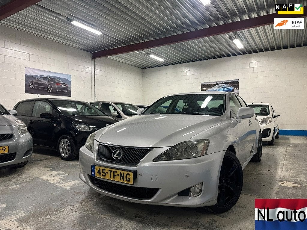 Lexus IS 250 Business Clima/Cruis/Pdc/18" velgen/Xenon/Nap, Auto's, 2500 cc, Achterwielaandrijving, Gebruikt, Handgeschakeld