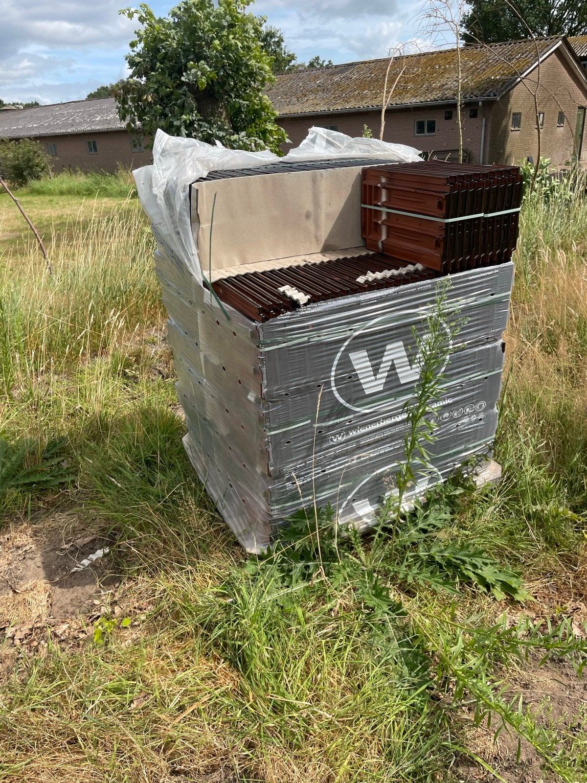 Nieuwe Wienerberger Actua 10 dakpannen, edelzwart (200 st.), Steen of Klei, Zwart, Nieuw, Ophalen of Verzenden
