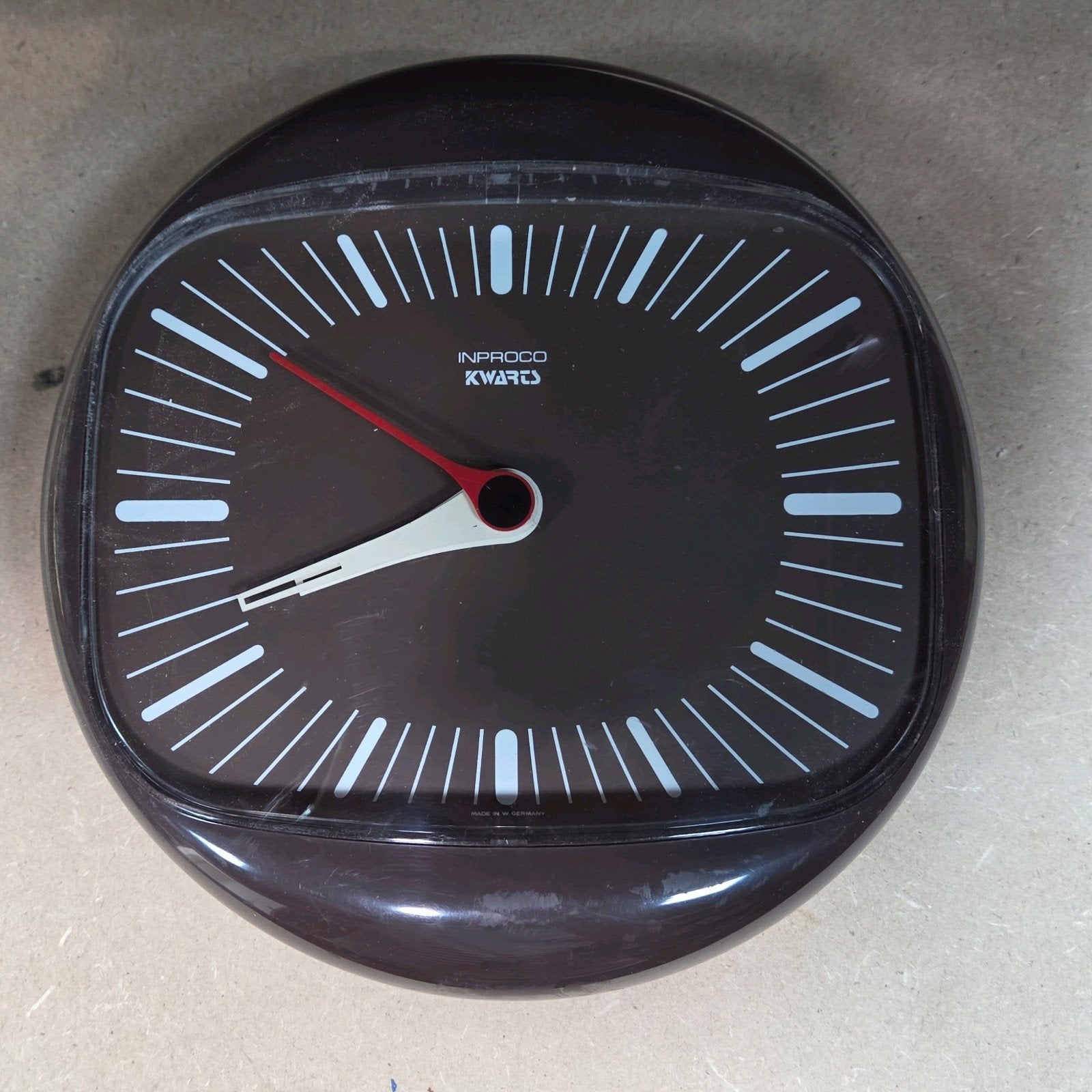Vintage Inproco KWARTS keukenklok uniek! Space-age design, Wandklok, Bruin, Analoog, Ophalen of Verzenden