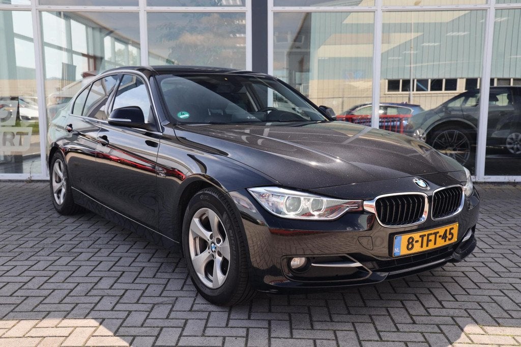 BMW 3-serie 320d EfficientDynamics Edition High Executive|Le, Auto's, BMW, Automaat, Achterwielaandrijving, 4 cilinders, Diesel