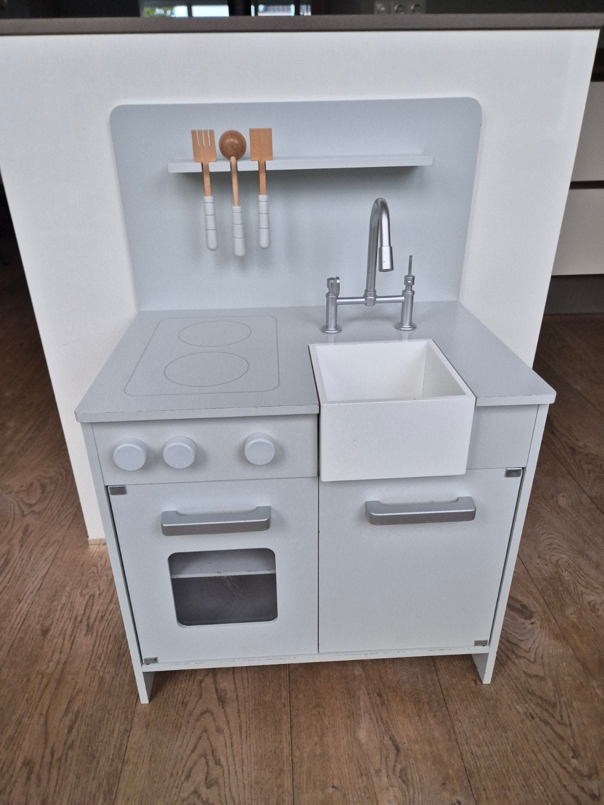Petit Amelie  |  Keuken  |  Speelgoed keukentje, Kinderen en Baby's, Ophalen, Gebruikt, Hout, Speelkeuken