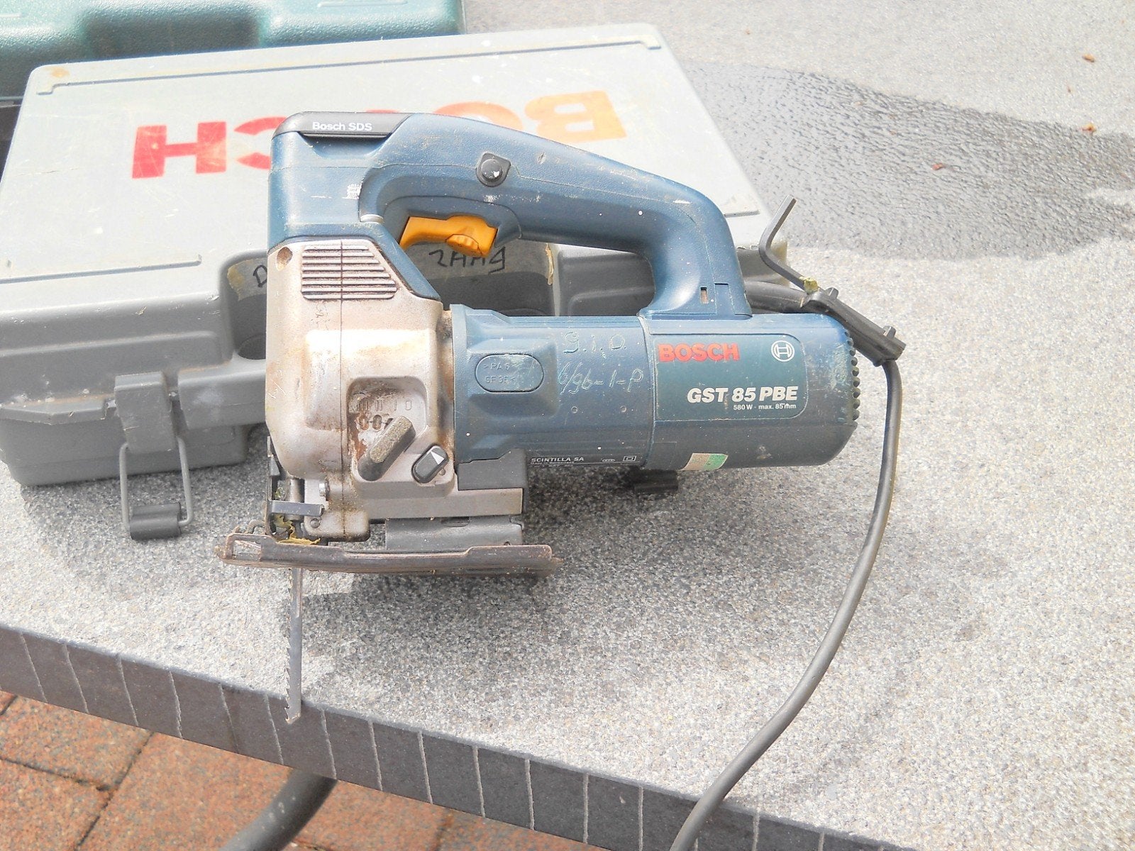 Bosch GST 85 PBE Decoupeerzaag met koffer, Gebruikt, Decoupeerzaag, 600 tot 1200 watt, Ophalen of Verzenden
