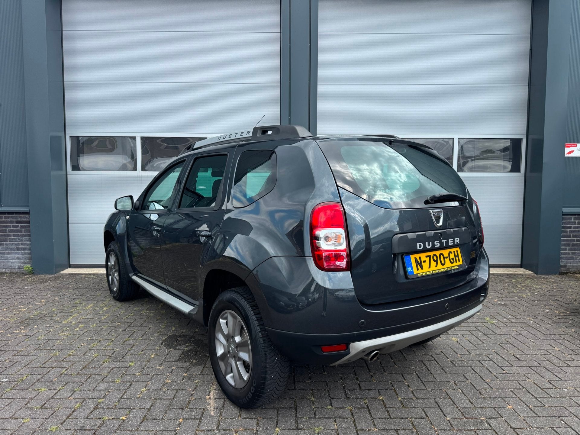 Dacia Duster 1.2 TCe 4x2 Prestige Airco Cruise Navi PDC Stoe, Auto's, Voorwielaandrijving, Euro 5, 125 pk, Gebruikt