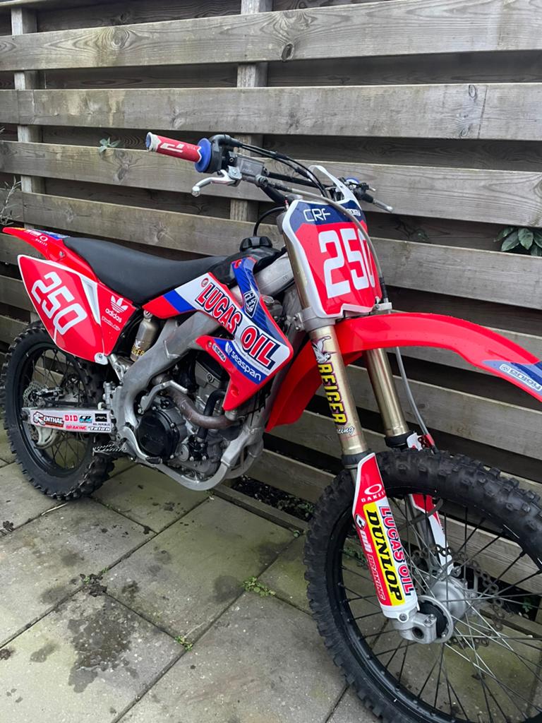 Honda Crf 250 R 2800 STAAT VAST, 250 cc, Particulier, Crossmotor