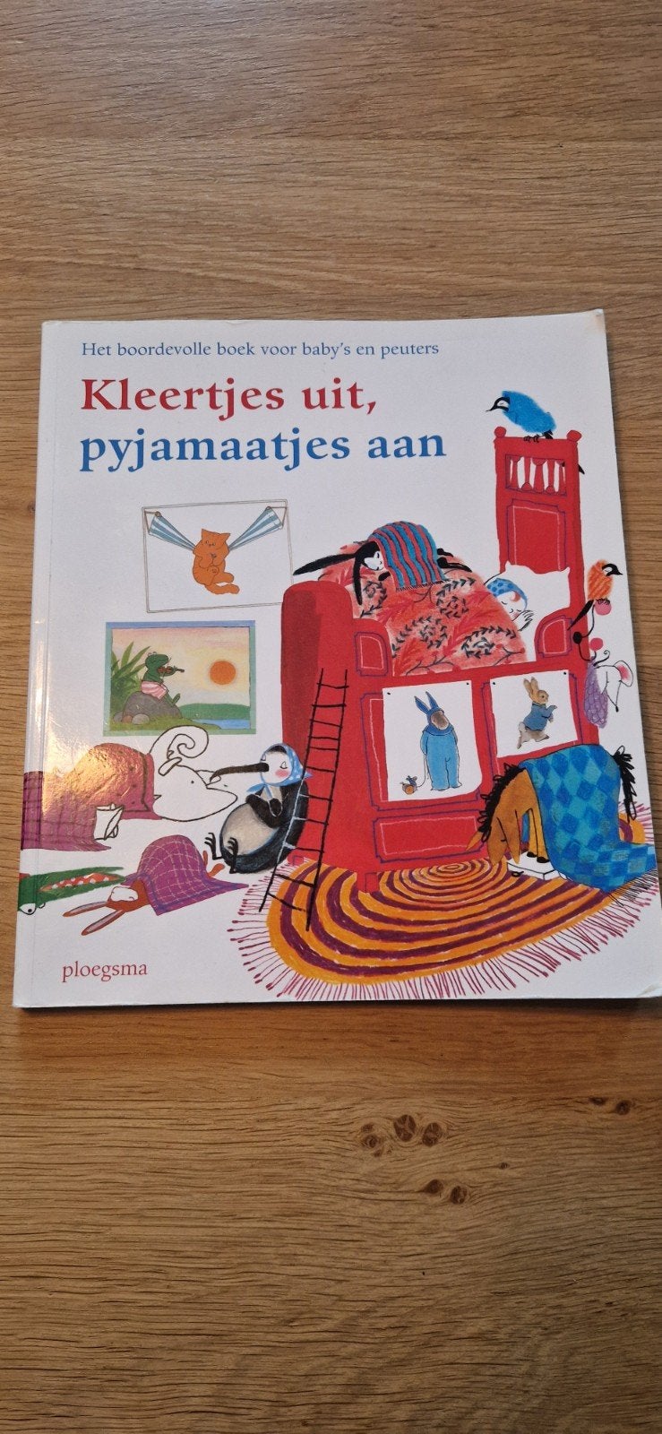 Kleertjes uit, pyjamaatjes aan - Boek voor baby's en peuters, Boeken, Kinderboeken | Baby's en Peuters, Zo goed als nieuw, 0 tot 6 maanden