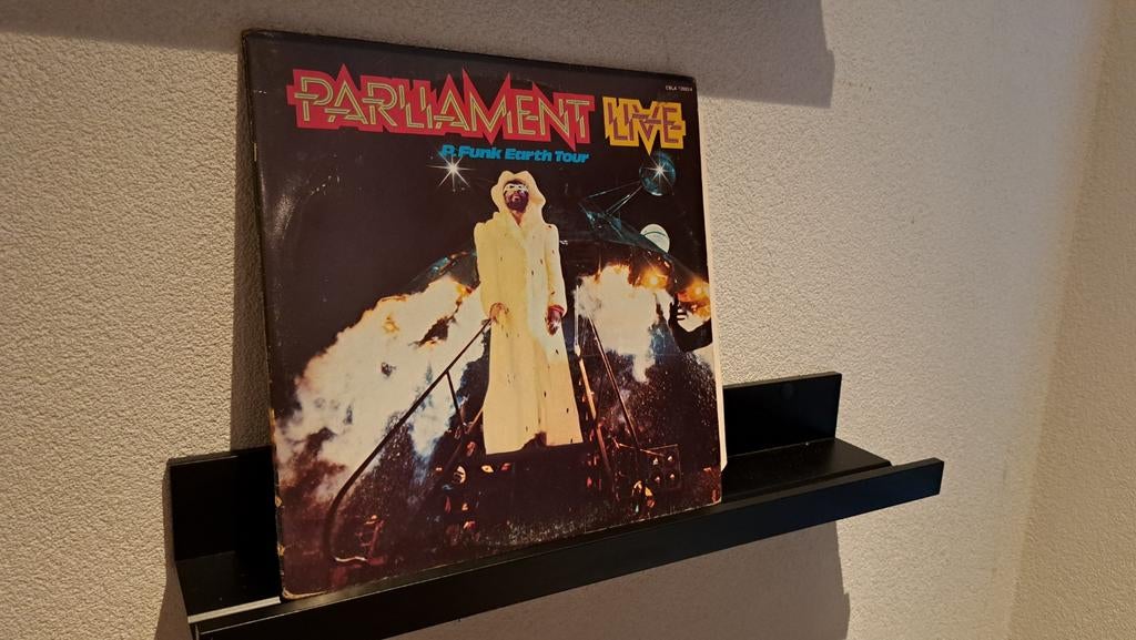 Parliament, Ophalen of Verzenden, Zo goed als nieuw, Overige formaten