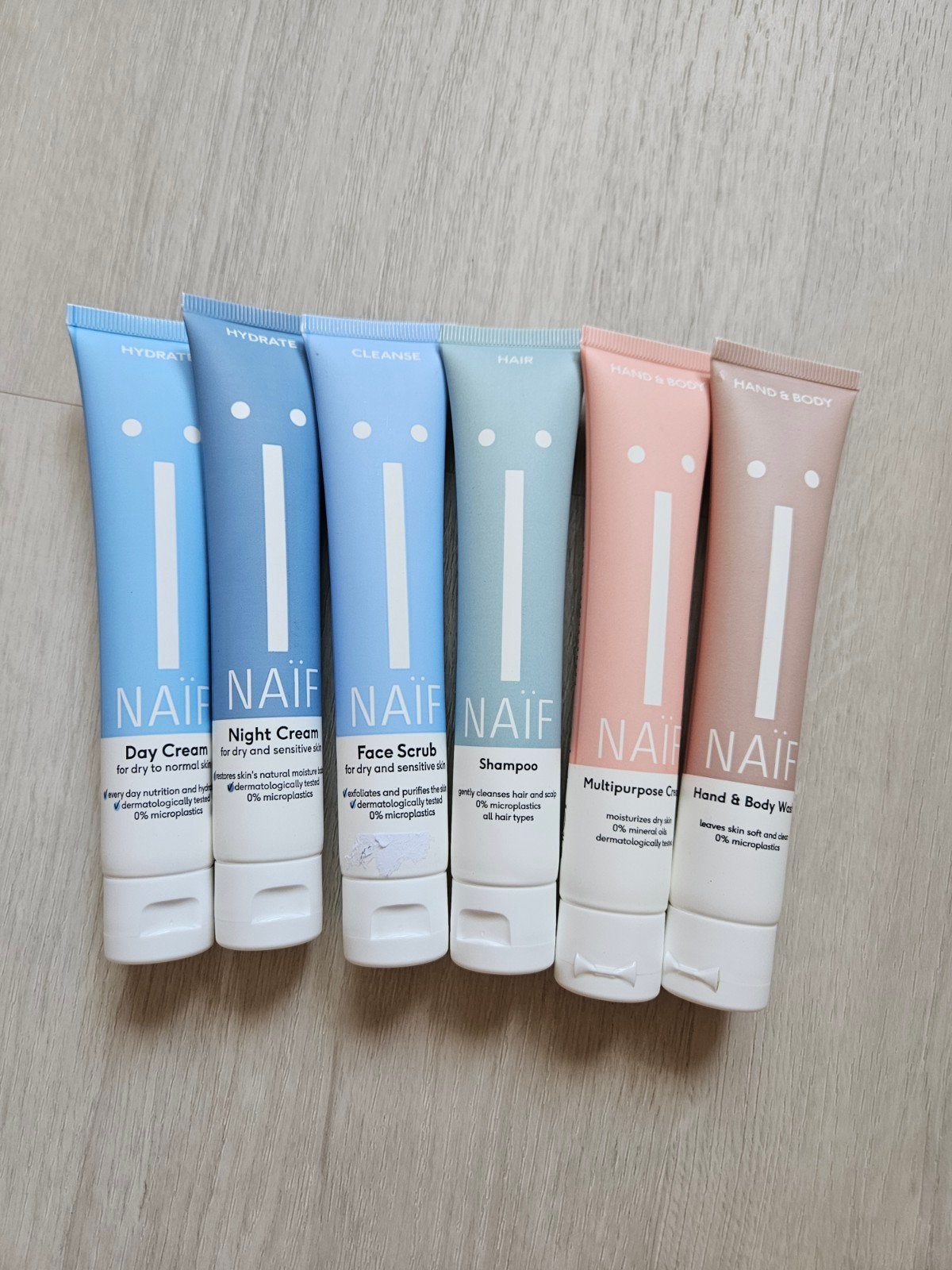 6x Naïf Huidverzorging - Dagcrème, Nachtcrème, Scrub, Sha, Verzenden, Nieuw