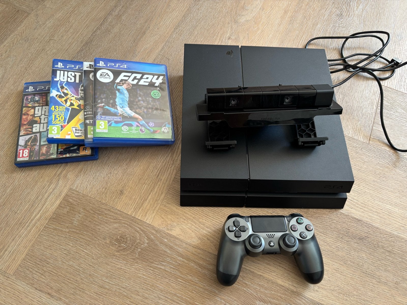 PS4 Slim met 3 games, controller en camera, Vanaf 18 jaar, Overige genres, Virtual Reality, Eén computer
