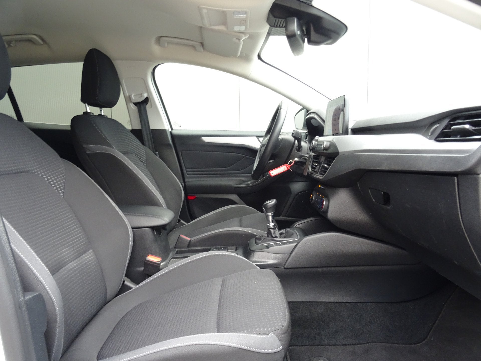 Ford FOCUS Wagon 1.0 EcoBoost Edition Business * CARPLAY * C, Gebruikt, 1283 kg, Wit, 19 km/l