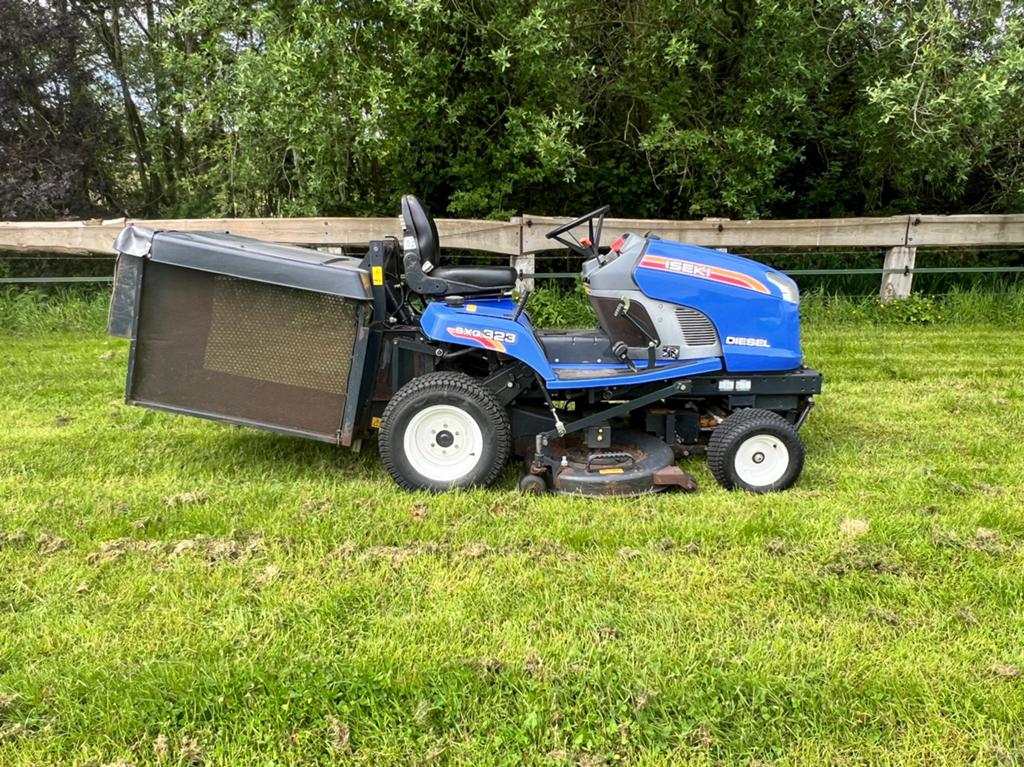 ISEKI  SXG323  zit maaier Diesel video op mijn Instagram, Tuin en Terras, Ophalen, O, O, Zo goed als nieuw