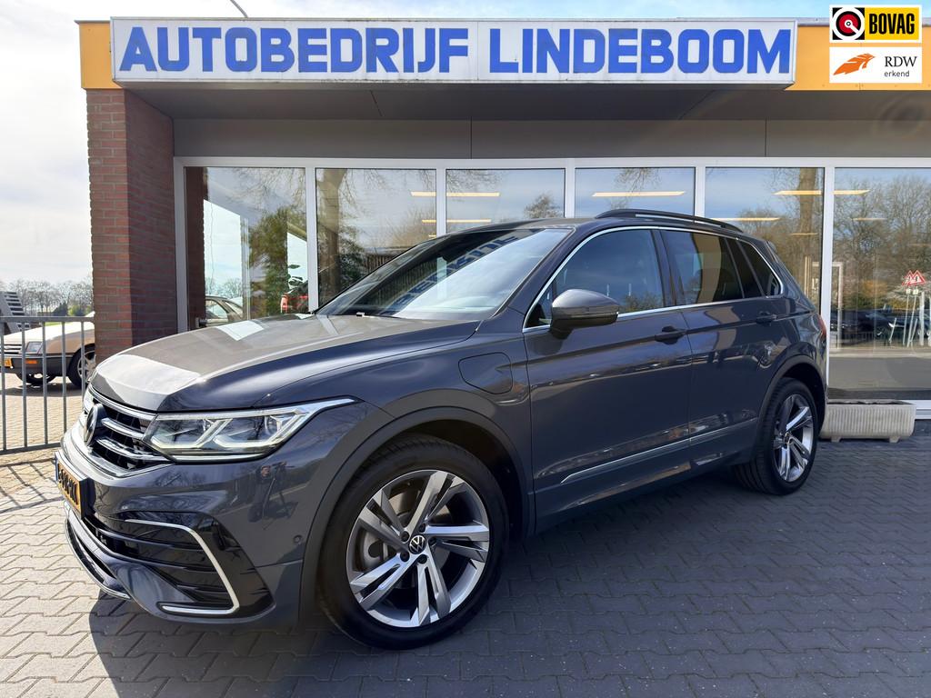 Volkswagen Tiguan 1.4 TSI eHybrid R-Line IQ Light, ACC, Dode, 4 cilinders, 150 pk, Leder en Stof, Hybride Elektrisch/Benzine