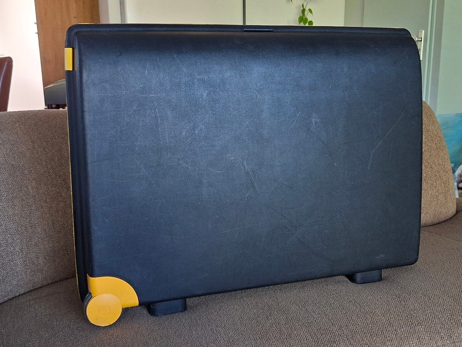 Carlton reiskoffer, hard kunststof, Ophalen, Gebruikt, Hard kunststof, 70 cm of meer