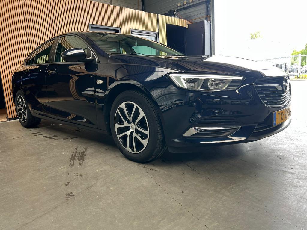 Opel Insignia Grand Sport 1.5 Turbo Online Edition Camera|Cr, Auto's, Opel, Voorwielaandrijving, Stof, Gebruikt, 700 kg