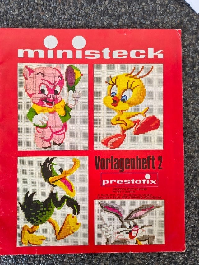 * Ministeck Prestofix vorlagenheft 2 Warner Bros 1981 *, Hobby en Vrije tijd, Verzenden, Gebruikt, Voorbeeldboek