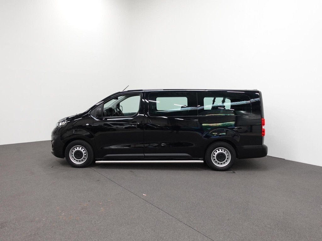 Opel Vivaro-e Combi L3H1 75 kWh 9-persoons PERSONENBUS Airco, Auto's, Opel, Overige carrosserieën, 110 €/maand, 329 km, Zwart