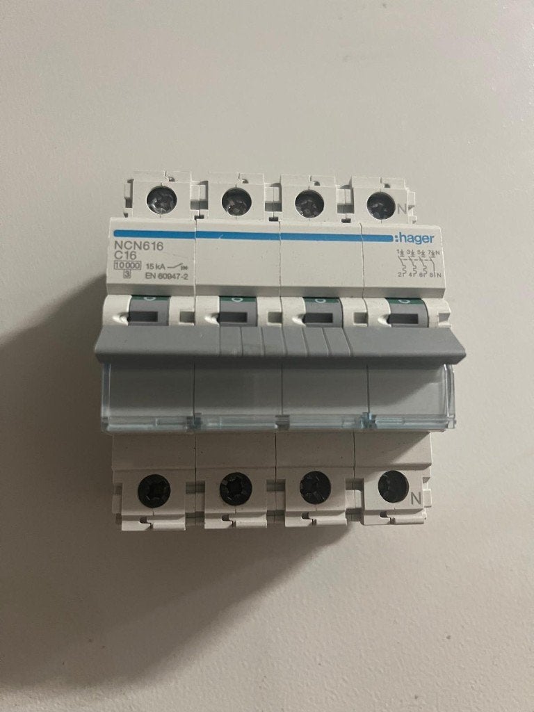 Installatieautomaat C16 4P NCN616 Hager, Ophalen, Gebruikt, Hager, Overige typen
