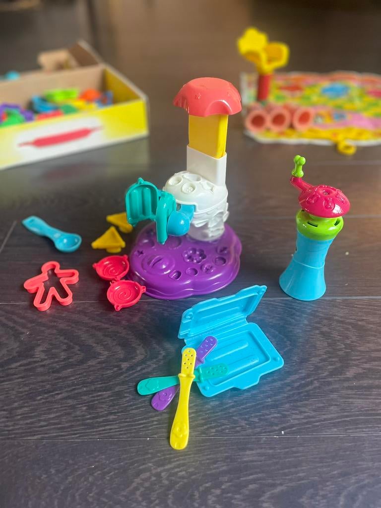 Hele bak vol met Play Doh klei speelgoed, Ophalen of Verzenden, Gebruikt