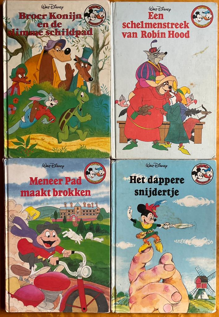 Walt Disney boekenclub 4 boeken, Boeken, Ophalen of Verzenden, Zo goed als nieuw
