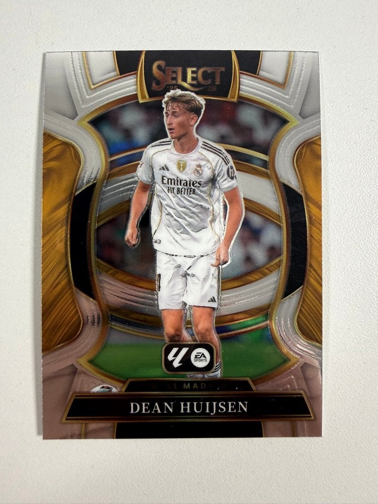 10 Dean Huijsen Select La Liga 2025-26, Verzamelen, Ophalen of Verzenden, Nieuw, Buitenlandse clubs, Poster, Plaatje of Sticker