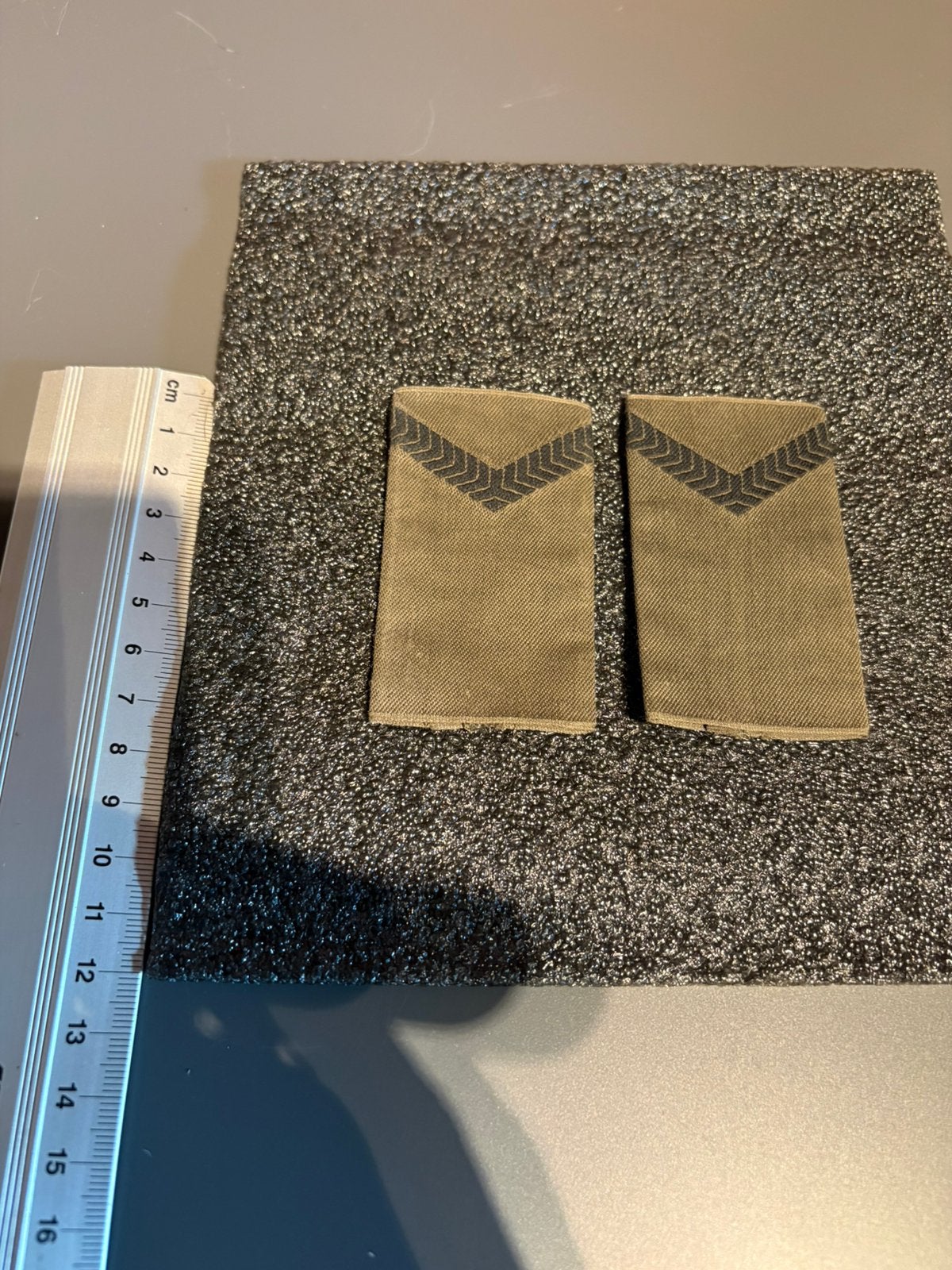 Nederlandse KL rangpassanten korporaal , leger, militair, Verzamelen, Verzenden, Landmacht, Nederland
