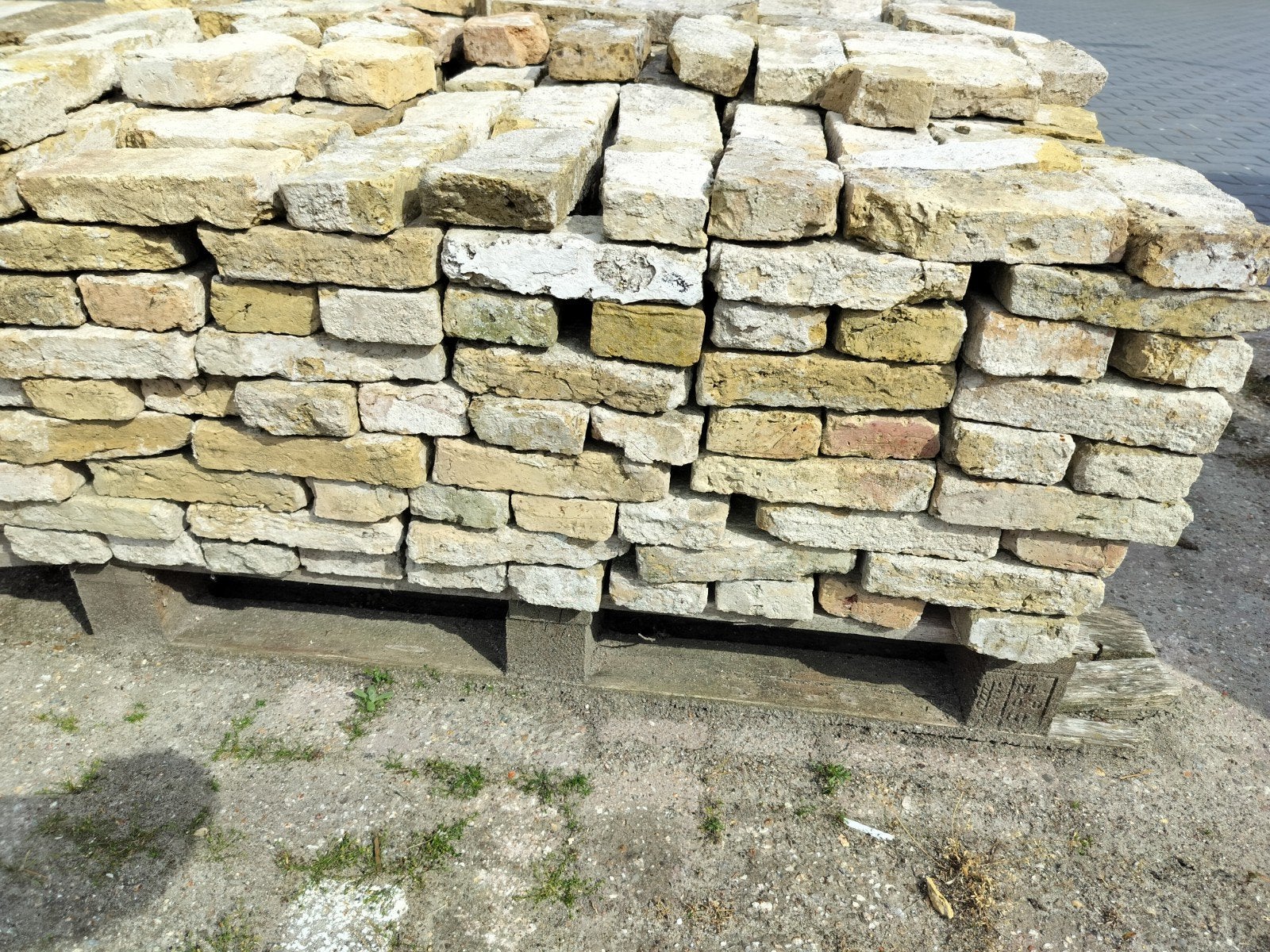 Friese Geeltjes metselstenen antieke gele bakstenen, Doe-het-zelf en Verbouw, Metselstenen, Ophalen, Bakstenen