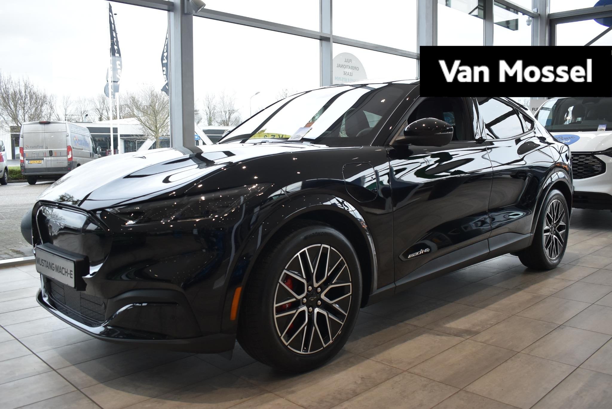 Ford Mustang Mach-E Extended Premium AWD 98 kWh | Showroom V