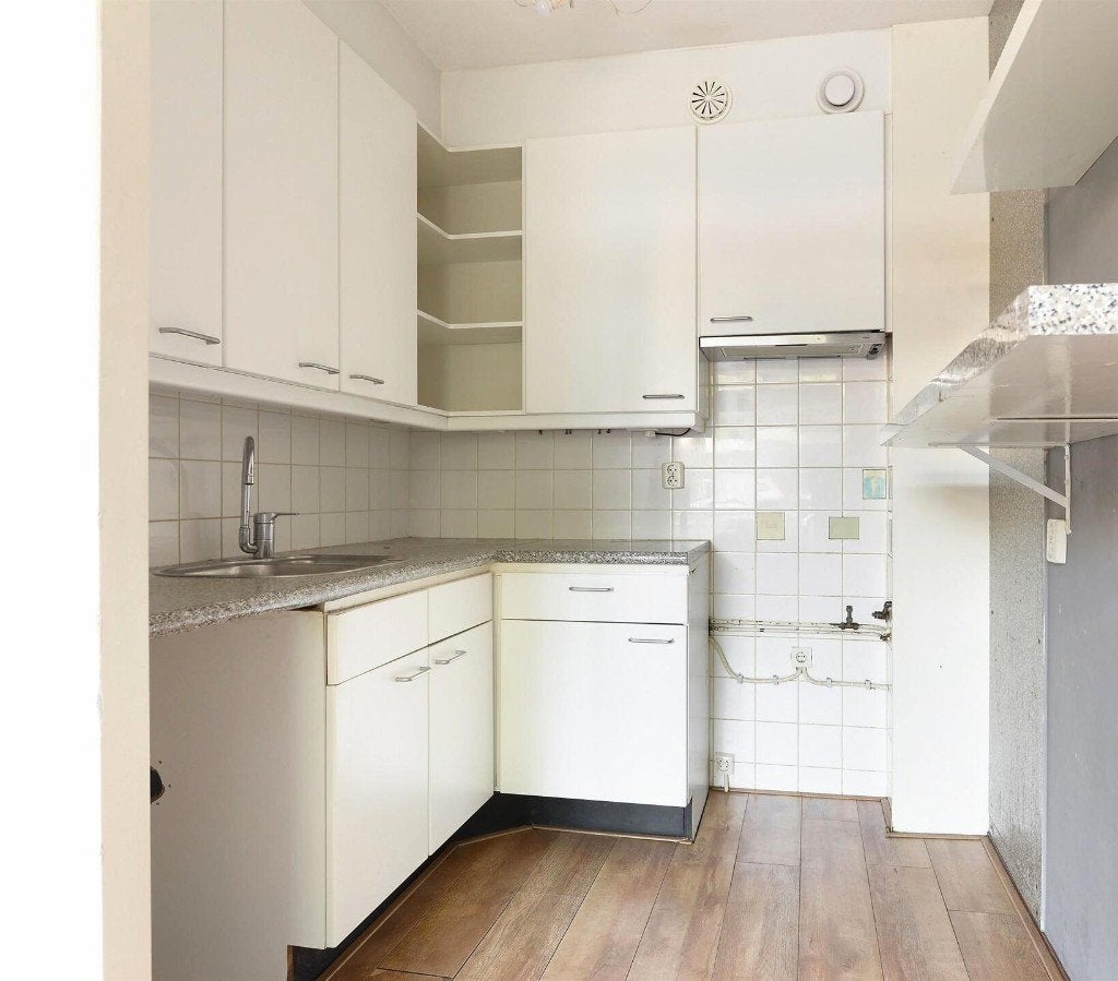 Ik ben op zoek naar  Witte Bruynzeel keukenkasten (mat wit), Huis en Inrichting, Keuken | Keukenelementen, Gebruikt, Wit, Minder dan 100 cm