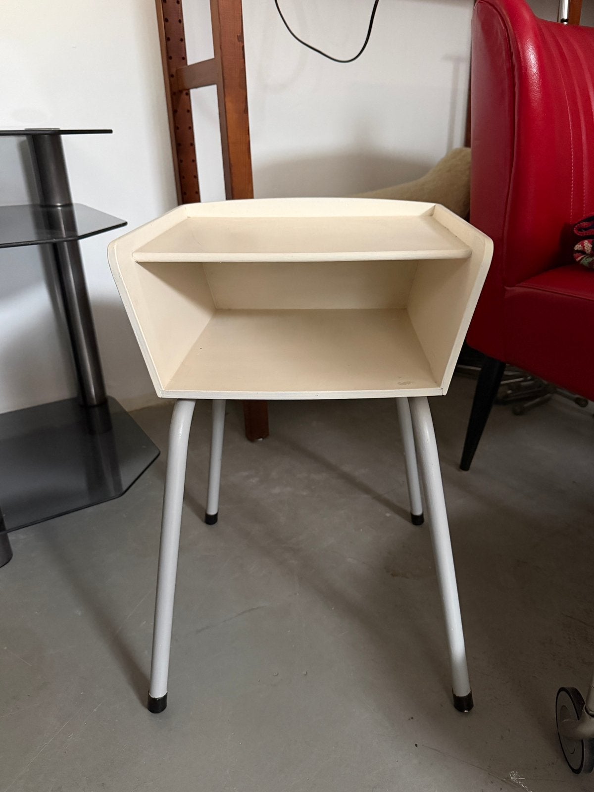 Vintage nachtkastje, tafeltje, Huis en Inrichting, Kasten | Overige, Ophalen, Gebruikt, I, I